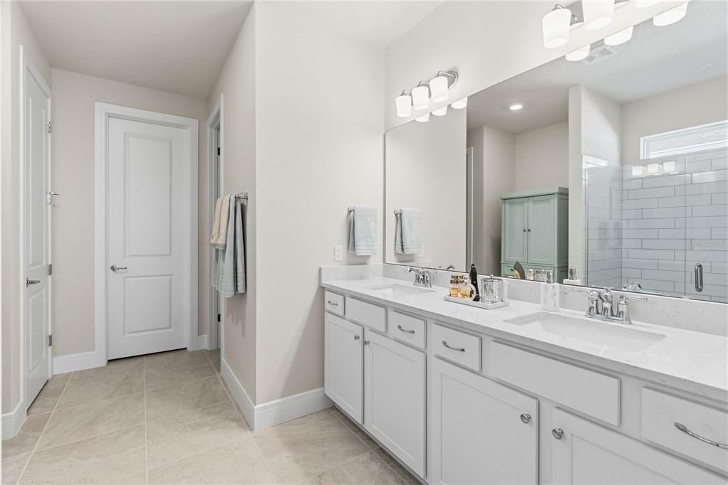 На продажу: $449,000 (4 спален, 3 ванн, 2258 Квадратных фут)