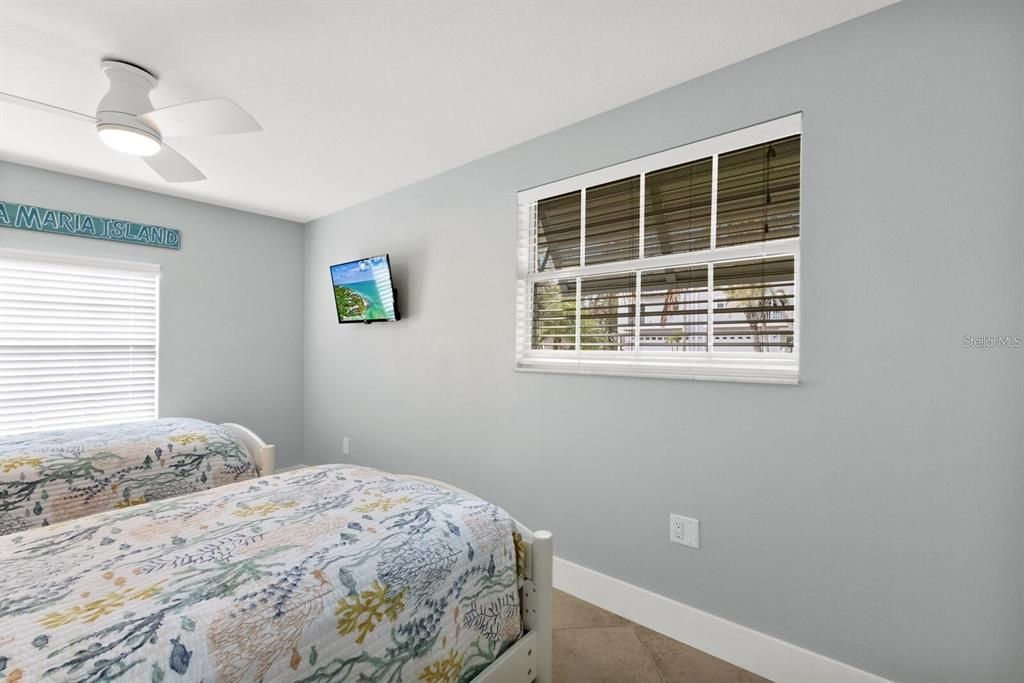 For Sale: $1,540,000 (5 beds, 3 baths, 1822 Square Feet)