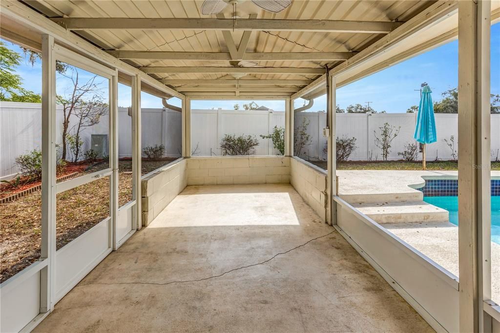 En Venta: $399,000 (5 camas, 2 baños, 1524 Pies cuadrados)