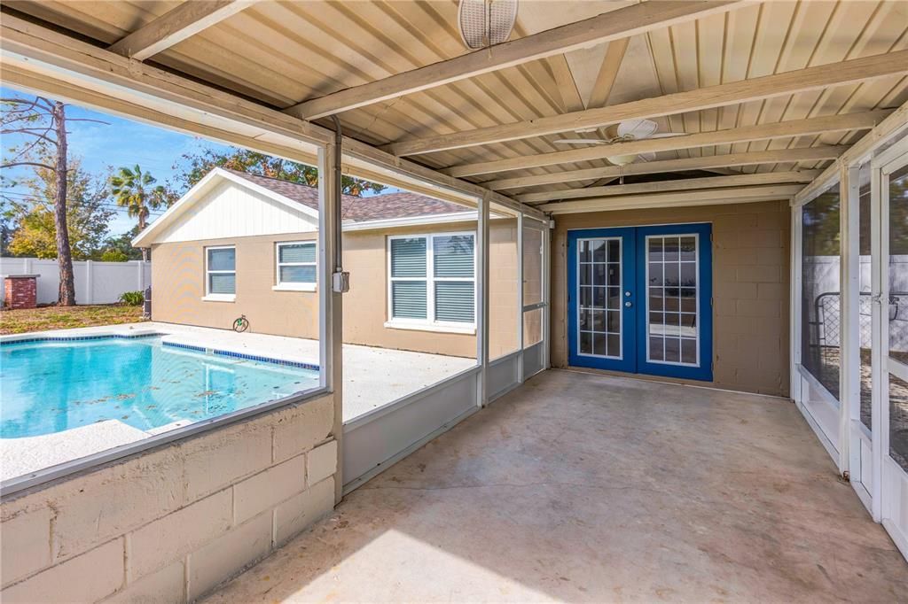 En Venta: $399,000 (5 camas, 2 baños, 1524 Pies cuadrados)