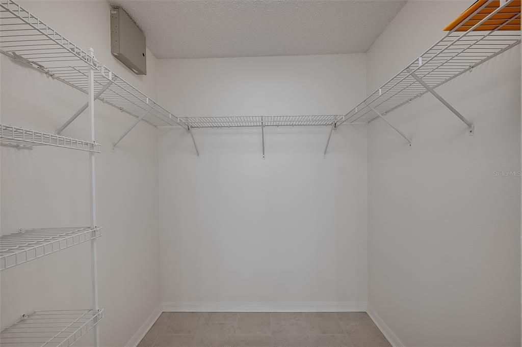 En Venta: $314,900 (3 camas, 2 baños, 1868 Pies cuadrados)