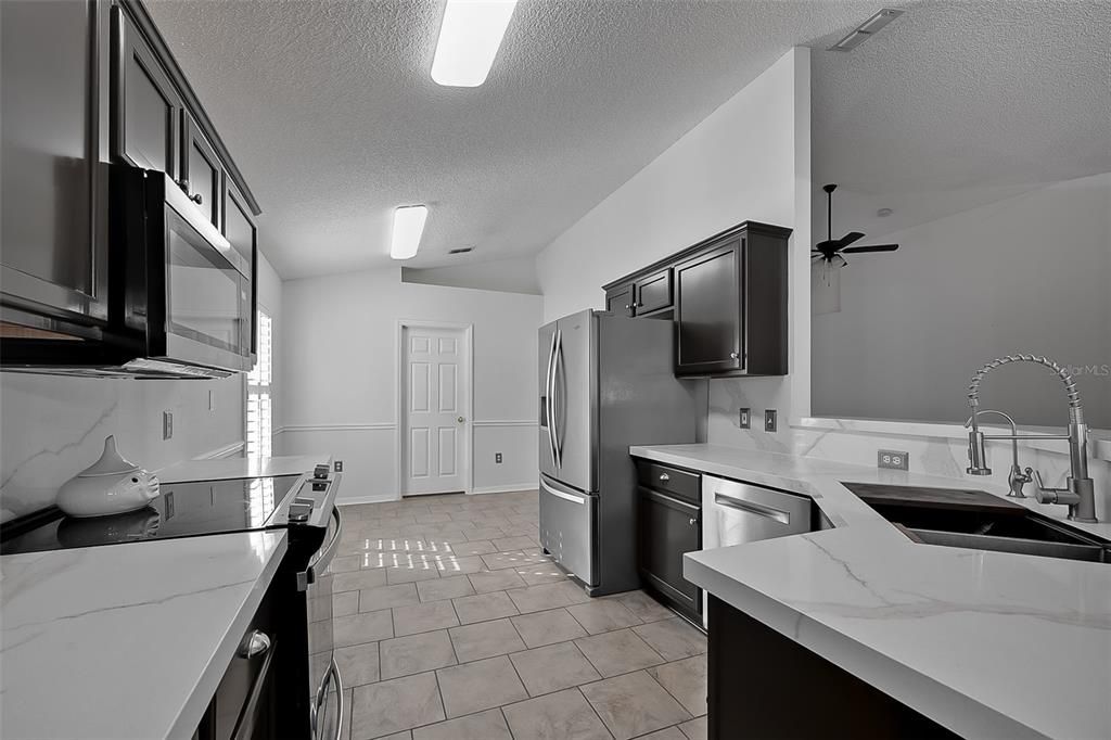 En Venta: $314,900 (3 camas, 2 baños, 1868 Pies cuadrados)