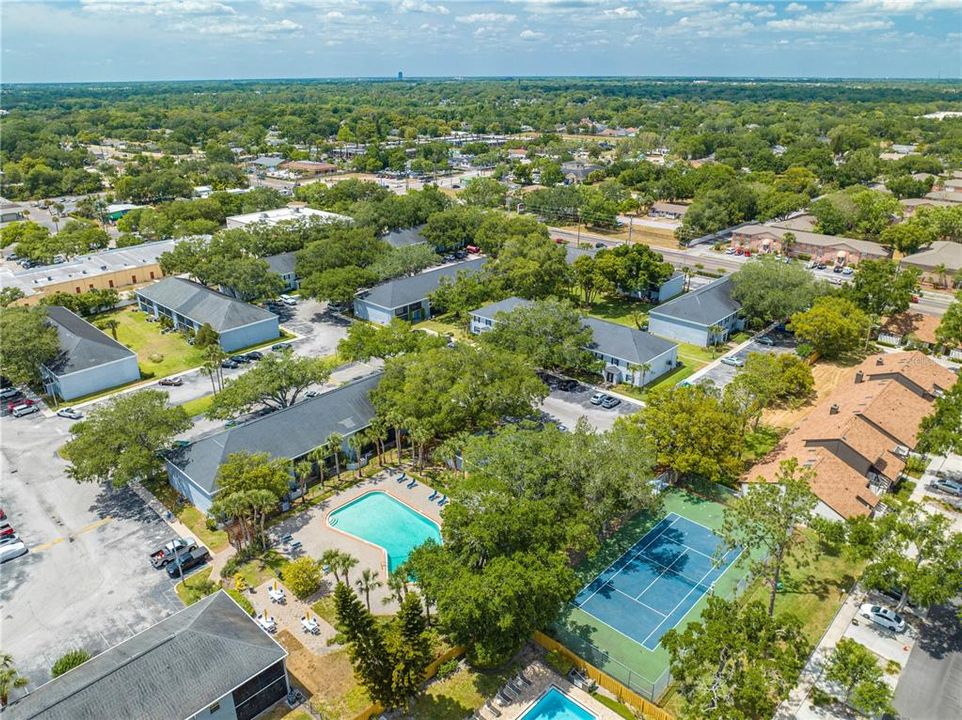 Activo con contrato: $184,900 (2 camas, 2 baños, 927 Pies cuadrados)