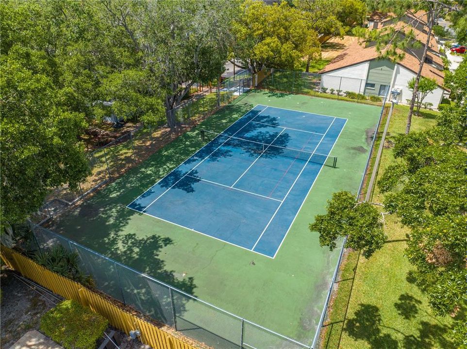 Activo con contrato: $184,900 (2 camas, 2 baños, 927 Pies cuadrados)