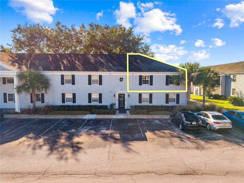 Activo con contrato: $184,900 (2 camas, 2 baños, 927 Pies cuadrados)