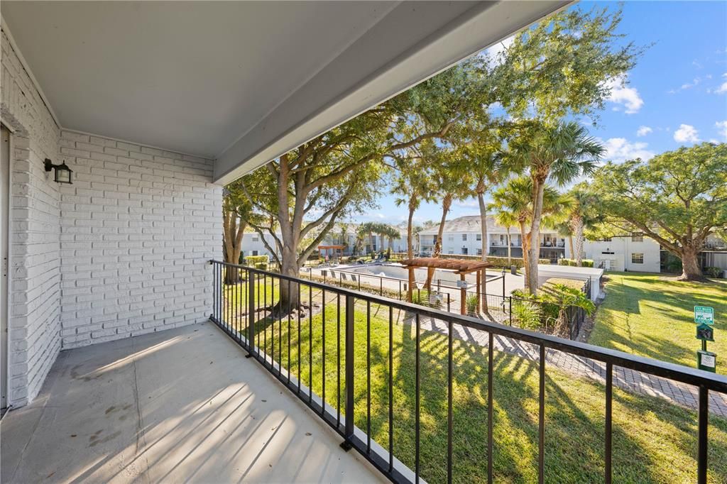 Activo con contrato: $184,900 (2 camas, 2 baños, 927 Pies cuadrados)