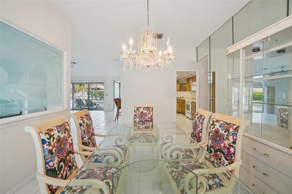 For Sale: $550,000 (3 beds, 2 baths, 2190 Square Feet)