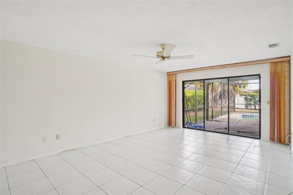 For Sale: $550,000 (3 beds, 2 baths, 2190 Square Feet)