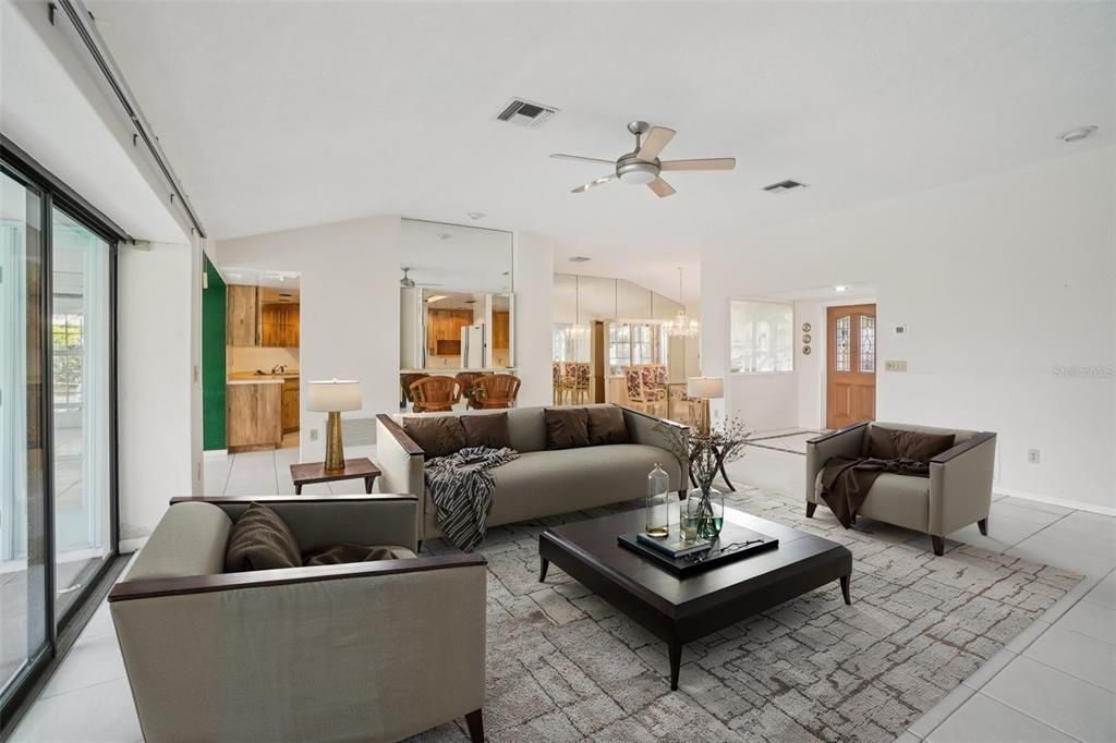 For Sale: $550,000 (3 beds, 2 baths, 2190 Square Feet)