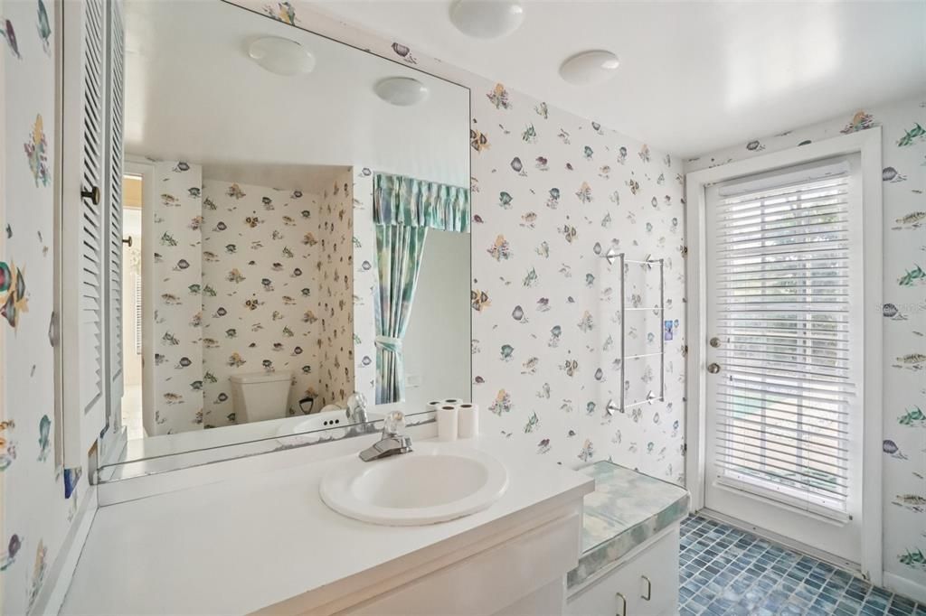 For Sale: $550,000 (3 beds, 2 baths, 2190 Square Feet)