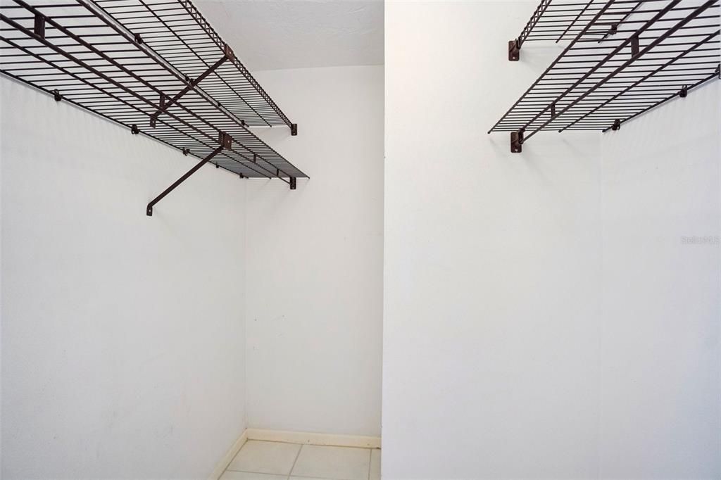 For Sale: $550,000 (3 beds, 2 baths, 2190 Square Feet)