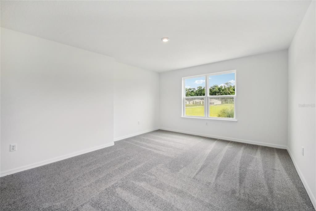 En Venta: $348,490 (5 camas, 3 baños, 2434 Pies cuadrados)