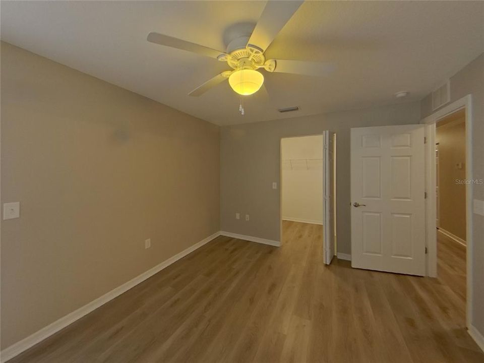 En Renta: $2,149 (4 camas, 2 baños, 1600 Pies cuadrados)