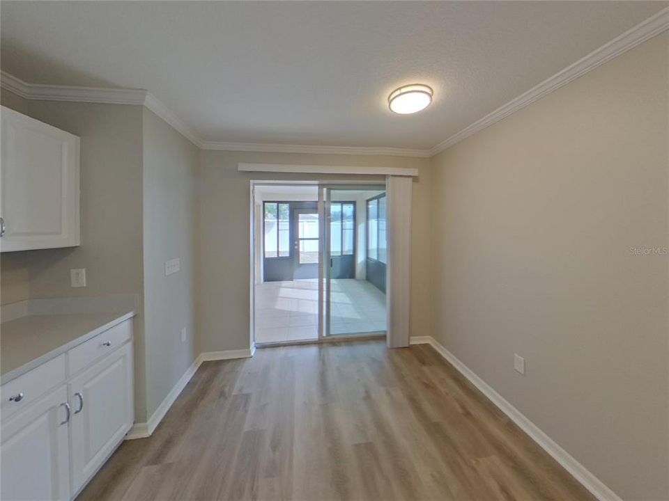 En Renta: $2,149 (4 camas, 2 baños, 1600 Pies cuadrados)