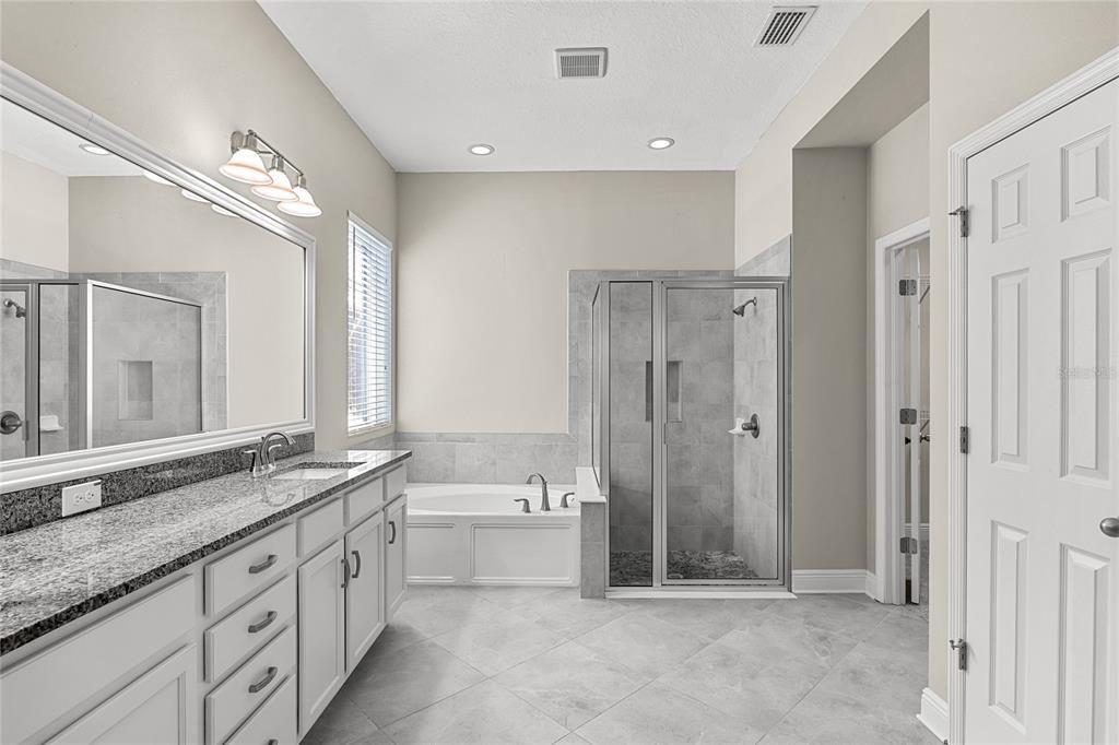 待售: $825,000 (4 贝兹, 3 浴室, 3270 平方英尺)