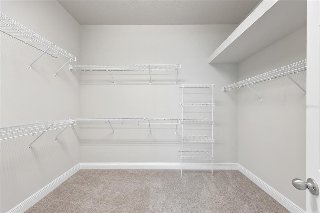 待售: $825,000 (4 贝兹, 3 浴室, 3270 平方英尺)