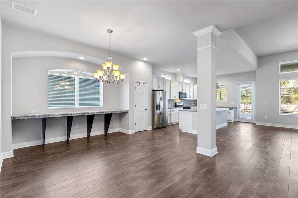 待售: $825,000 (4 贝兹, 3 浴室, 3270 平方英尺)