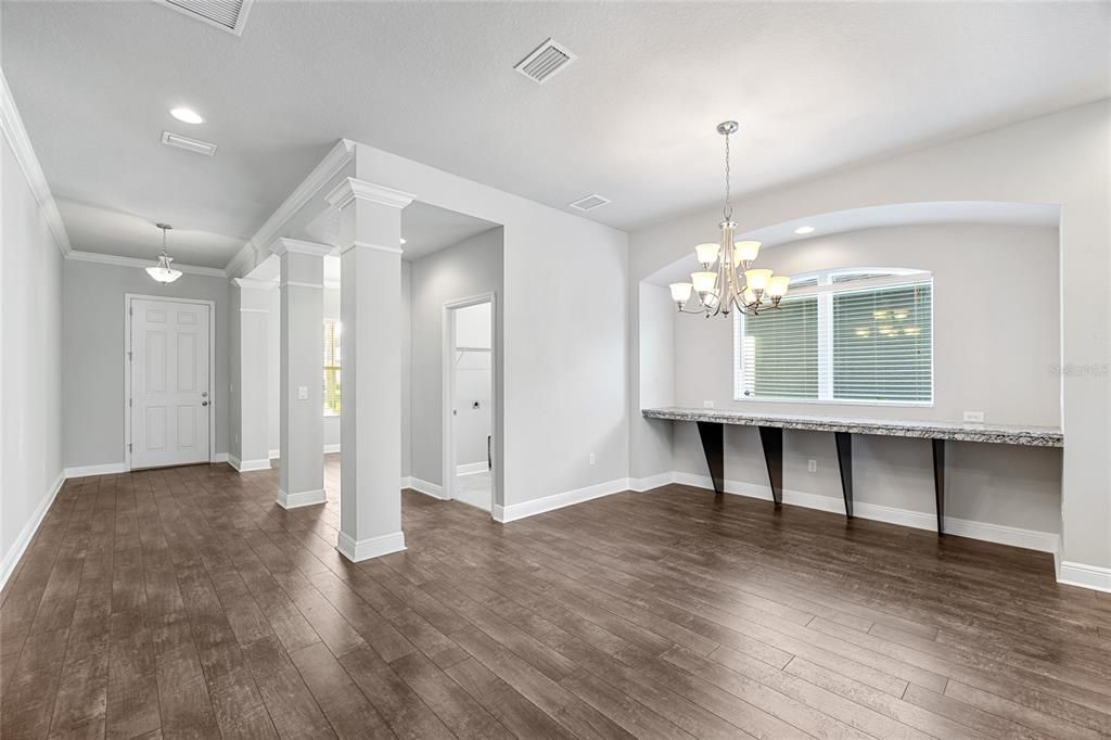 待售: $825,000 (4 贝兹, 3 浴室, 3270 平方英尺)