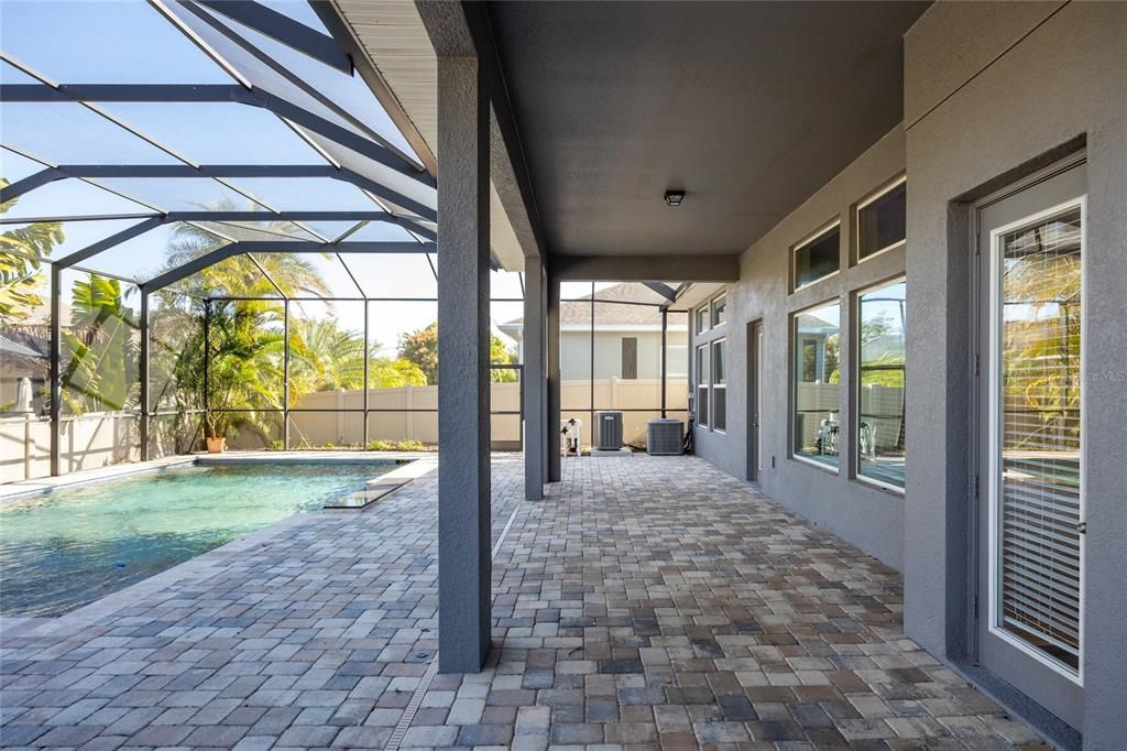 待售: $825,000 (4 贝兹, 3 浴室, 3270 平方英尺)