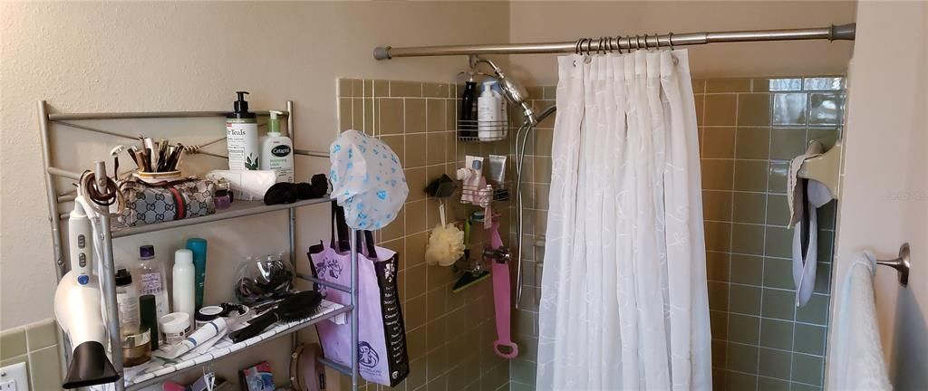 На продажу: $210,000 (3 спален, 2 ванн, 1453 Квадратных фут)