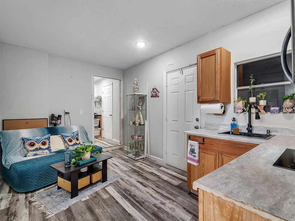 待售: $375,999 (3 贝兹, 2 浴室, 1784 平方英尺)