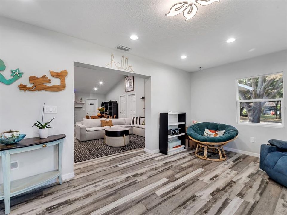 待售: $375,999 (3 贝兹, 2 浴室, 1784 平方英尺)