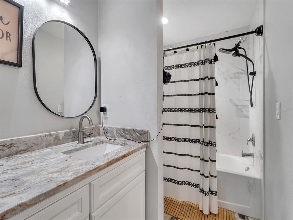 待售: $375,999 (3 贝兹, 2 浴室, 1784 平方英尺)