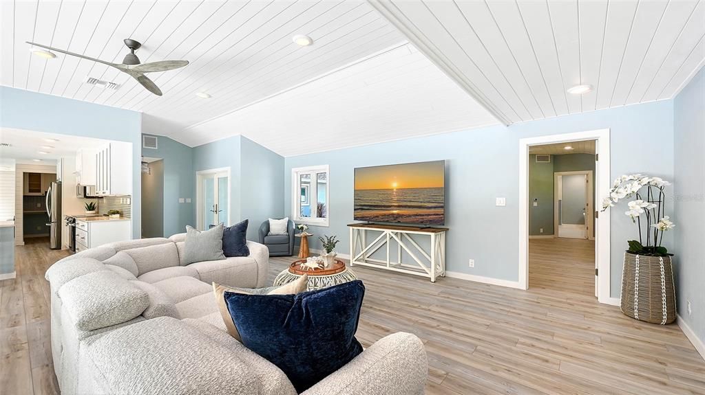 待售: $2,000,000 (3 贝兹, 3 浴室, 2748 平方英尺)