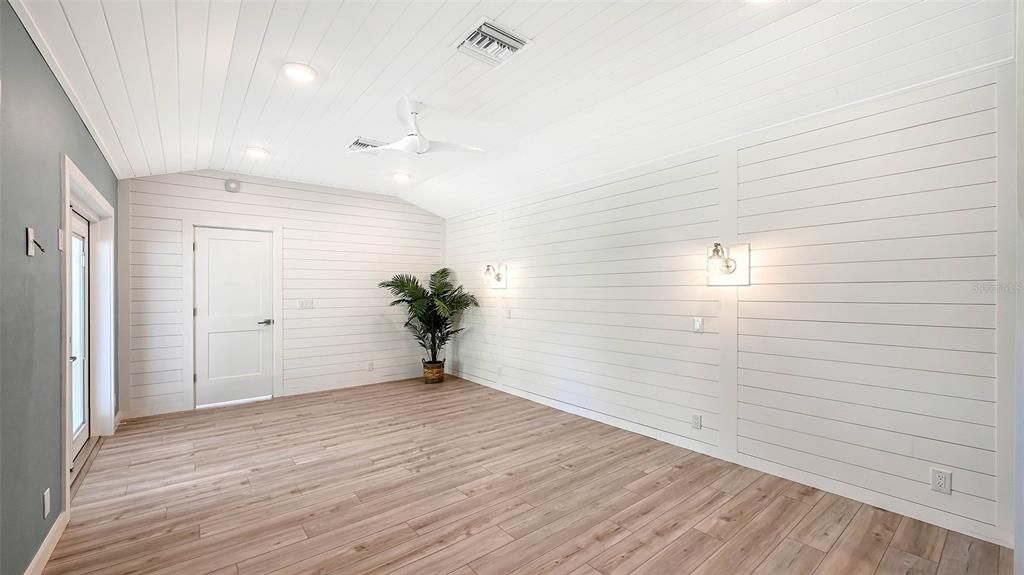 待售: $2,000,000 (3 贝兹, 3 浴室, 2748 平方英尺)