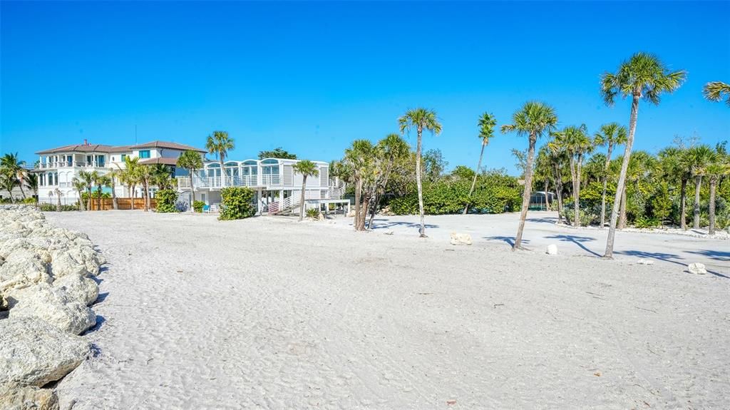 For Sale: $2,000,000 (3 beds, 3 baths, 2748 Square Feet)