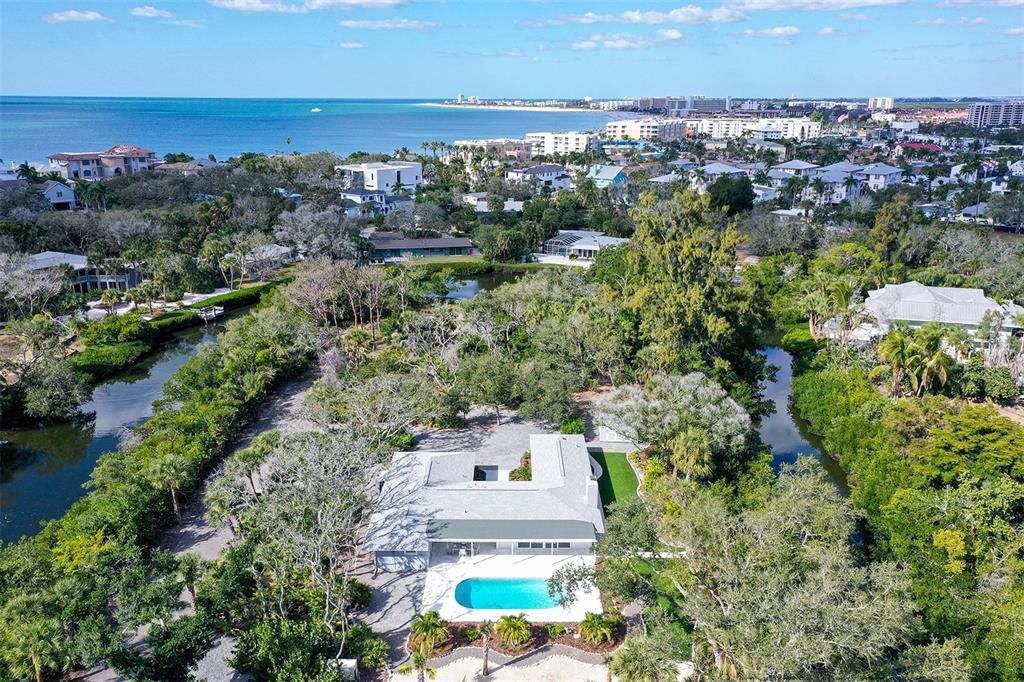 待售: $2,000,000 (3 贝兹, 3 浴室, 2748 平方英尺)