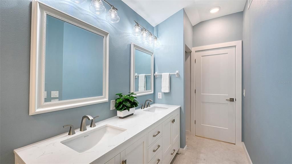 待售: $2,000,000 (3 贝兹, 3 浴室, 2748 平方英尺)