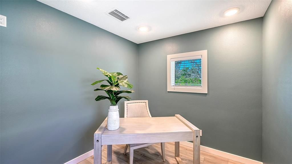 待售: $2,000,000 (3 贝兹, 3 浴室, 2748 平方英尺)