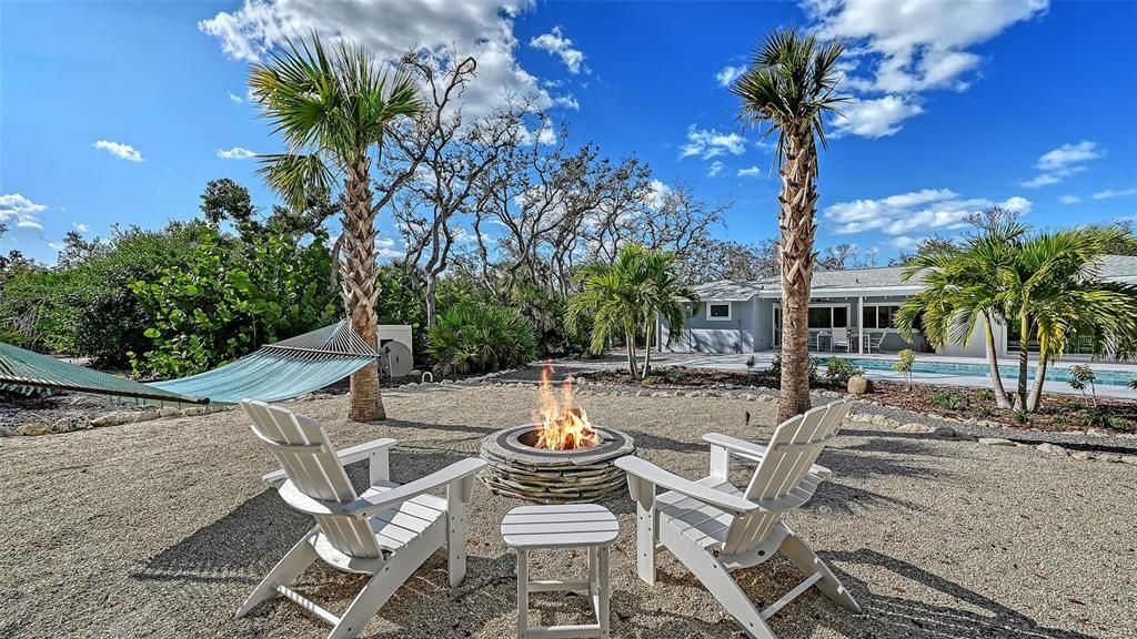 待售: $2,000,000 (3 贝兹, 3 浴室, 2748 平方英尺)