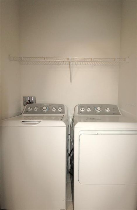 В аренду: $1,850 (3 спален, 2 ванн, 1446 Квадратных фут)