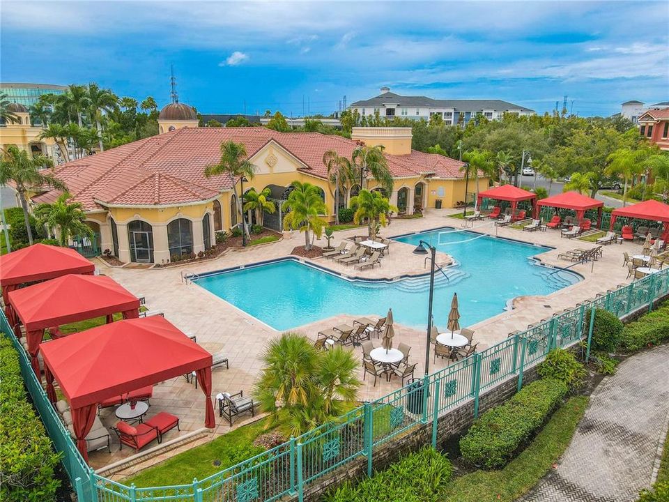 For Sale: $300,000 (2 beds, 2 baths, 1443 Square Feet)