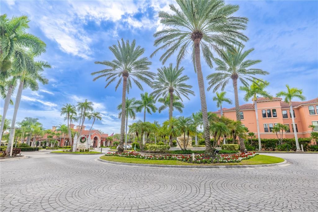 For Sale: $300,000 (2 beds, 2 baths, 1443 Square Feet)