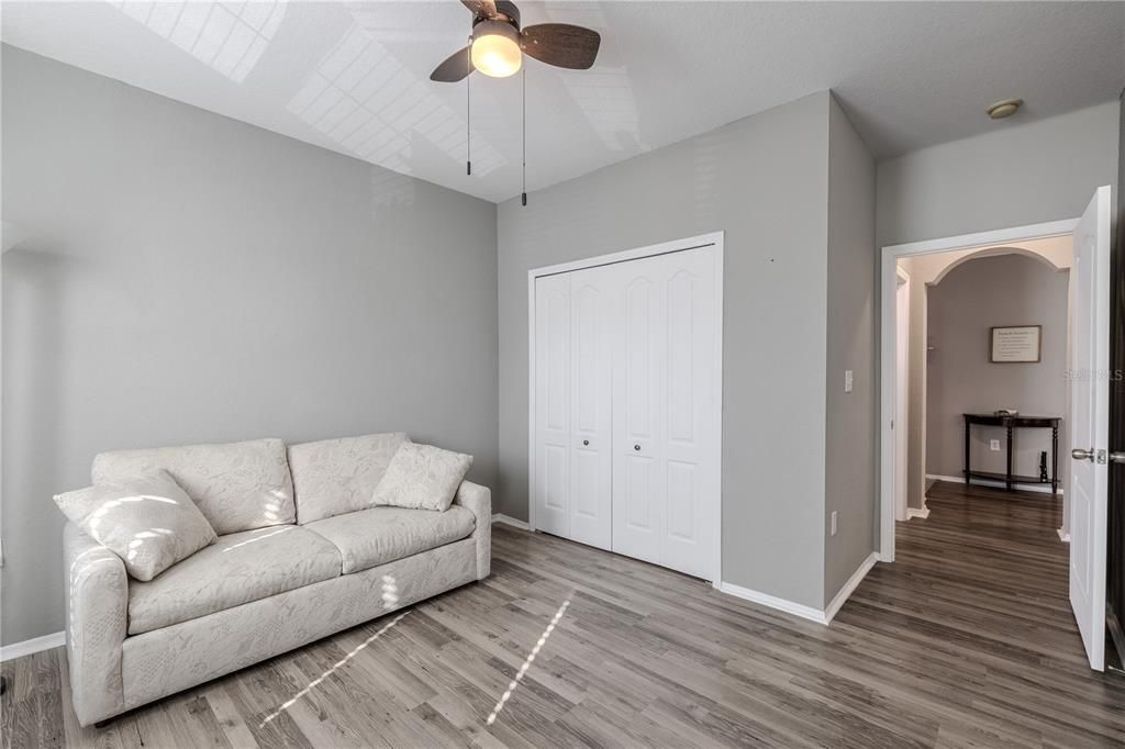 For Sale: $300,000 (2 beds, 2 baths, 1443 Square Feet)