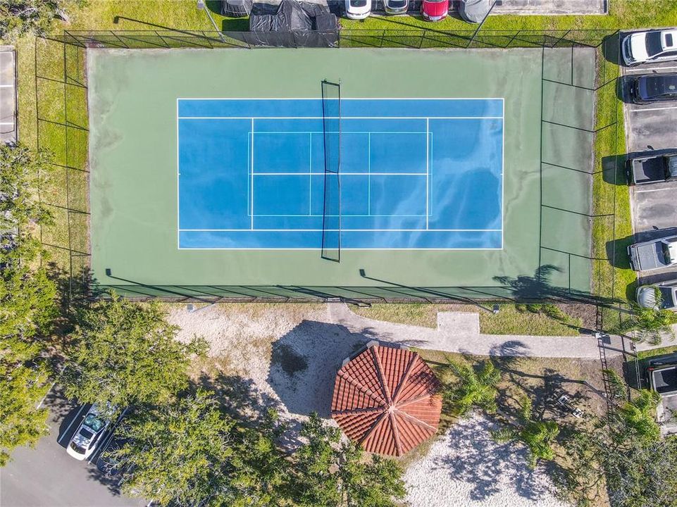 For Sale: $300,000 (2 beds, 2 baths, 1443 Square Feet)