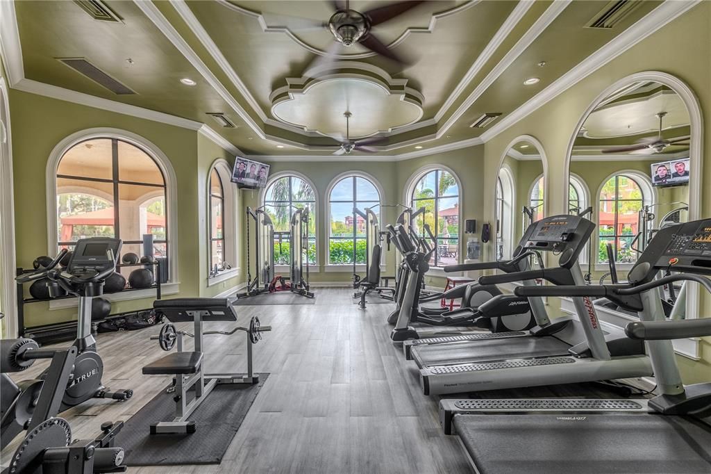 For Sale: $300,000 (2 beds, 2 baths, 1443 Square Feet)