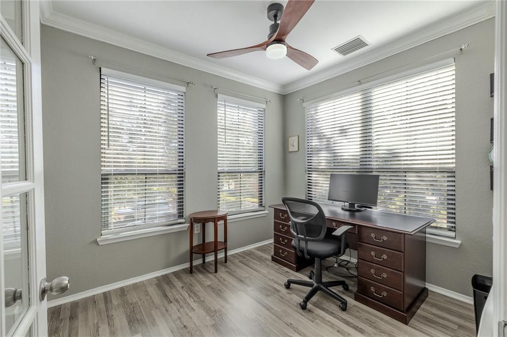 For Sale: $300,000 (2 beds, 2 baths, 1443 Square Feet)