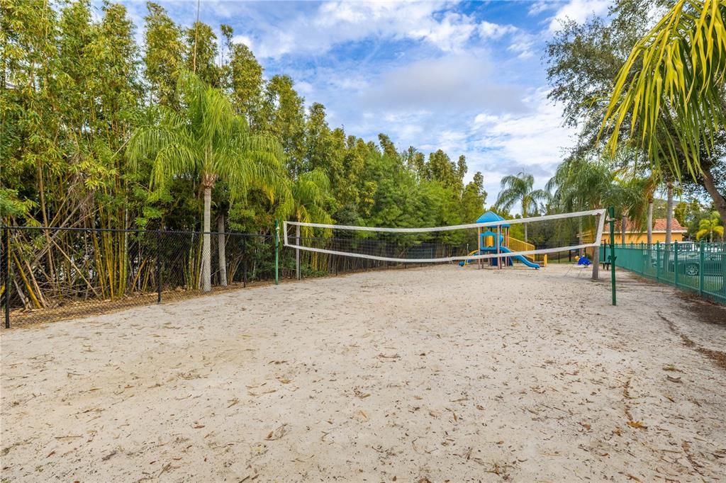 For Sale: $300,000 (2 beds, 2 baths, 1443 Square Feet)