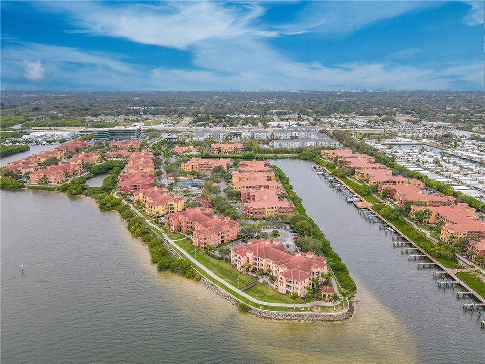 For Sale: $300,000 (2 beds, 2 baths, 1443 Square Feet)