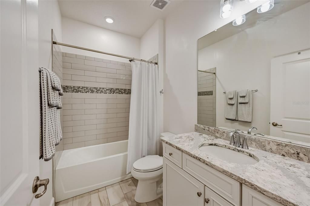 For Sale: $824,000 (3 beds, 2 baths, 1964 Square Feet)