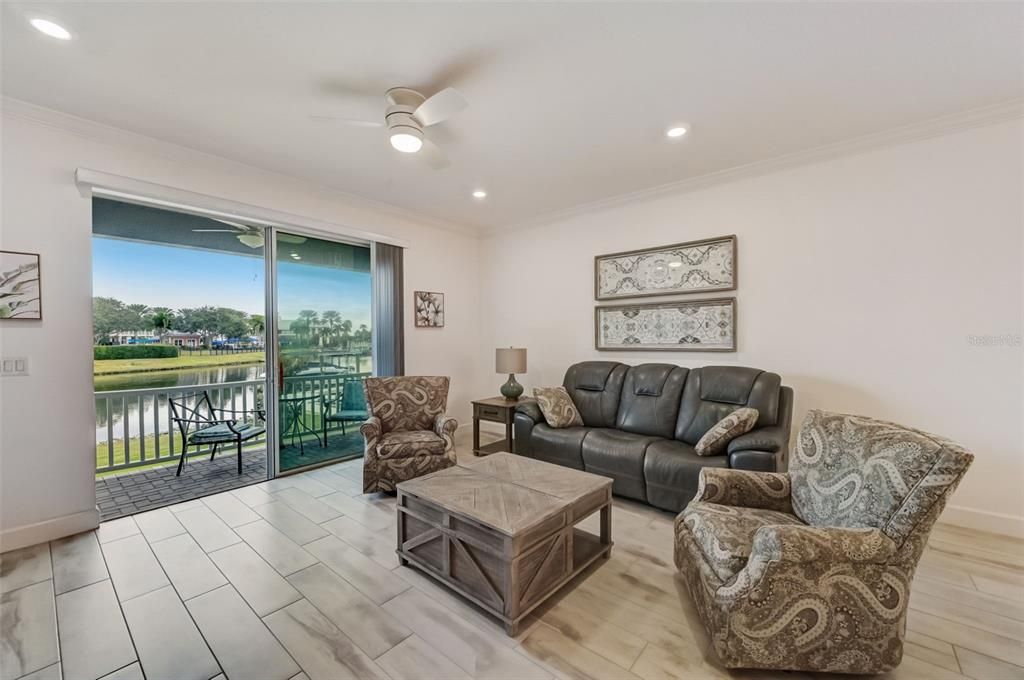 For Sale: $824,000 (3 beds, 2 baths, 1964 Square Feet)