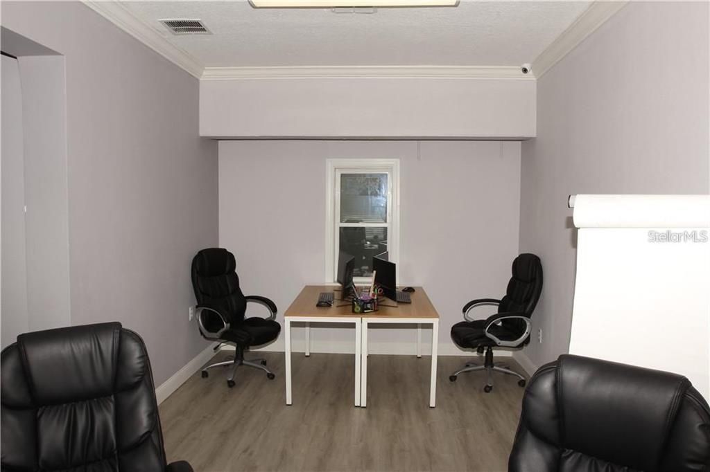 For Sale: $350,000 (0 beds, 0 baths, 1107 Square Feet)