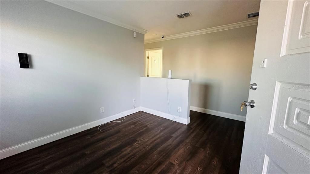 For Sale: $350,000 (0 beds, 0 baths, 1107 Square Feet)