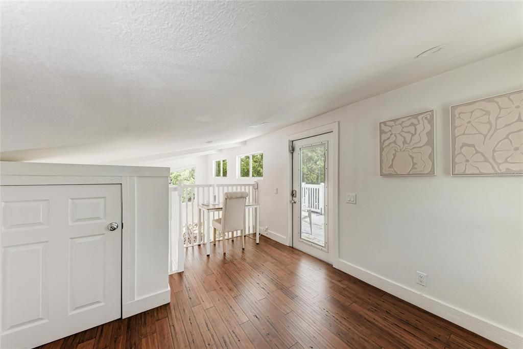 For Sale: $2,495,000 (4 beds, 4 baths, 2013 Square Feet)