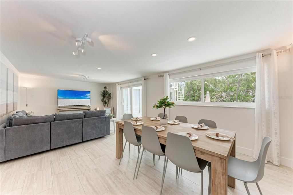 For Sale: $2,495,000 (4 beds, 4 baths, 2013 Square Feet)