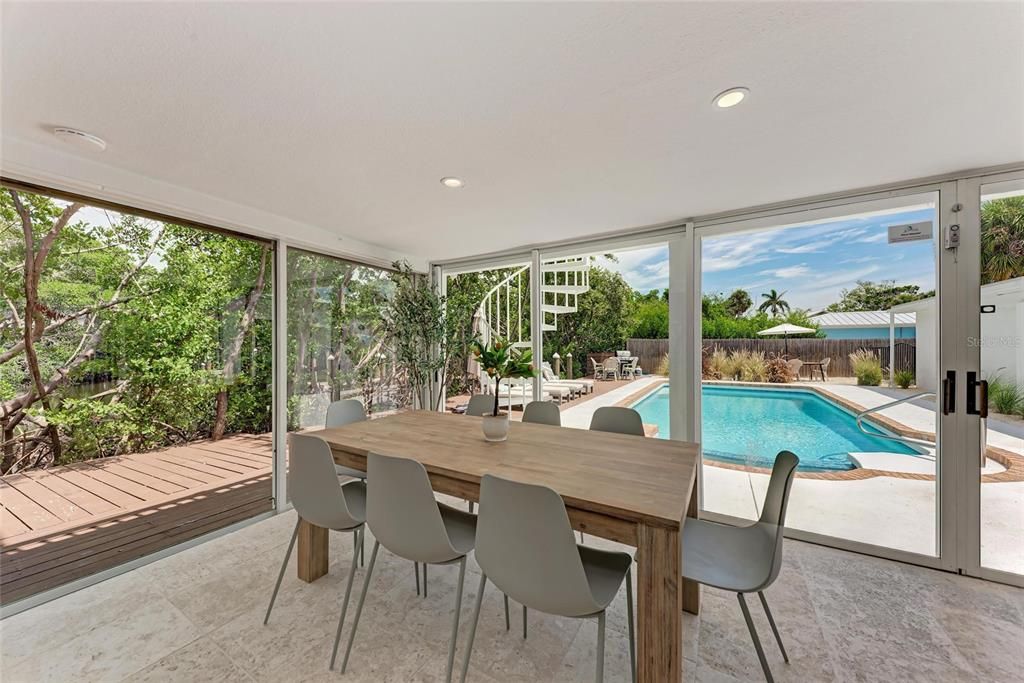 For Sale: $2,495,000 (4 beds, 4 baths, 2013 Square Feet)